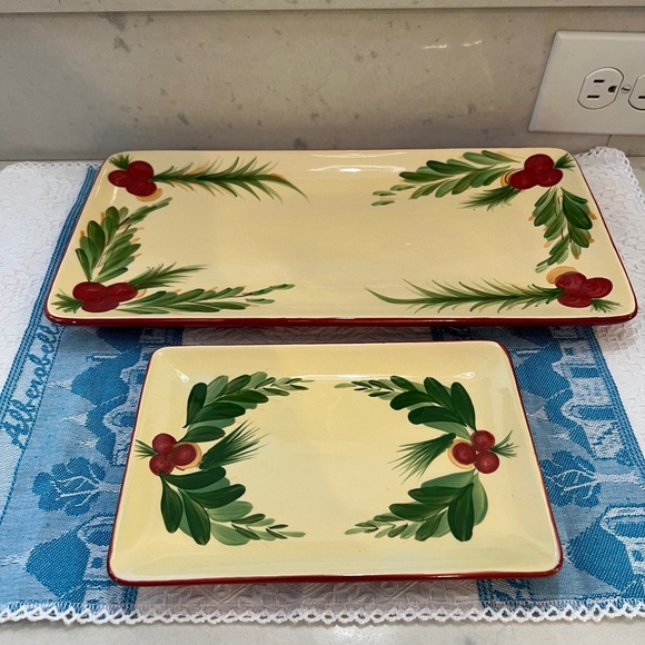 Southern Living at Home Gail Pittman Christmas Memories Platter and snack tray. - Picture 1 of 8